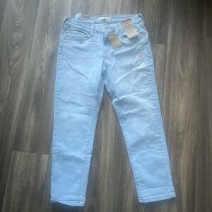 Levi's Women's Light Blue Ankle Boyfriend Jeans